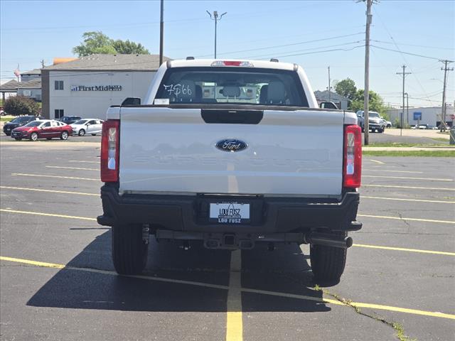 2025 Ford F-350 Super Duty XL