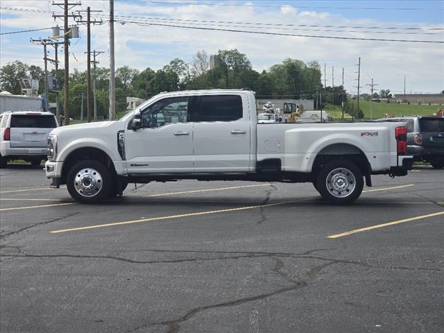 2024 Ford F-450 Super Duty Platinum