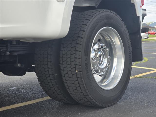 2024 Ford F-450 Super Duty Platinum