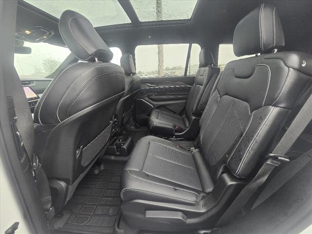 2024 Jeep Grand Cherokee L Overland