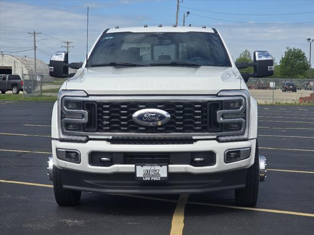2024 Ford F-450 Super Duty Platinum