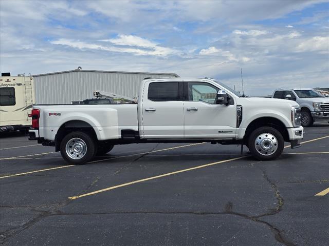 2024 Ford F-450 Super Duty Platinum