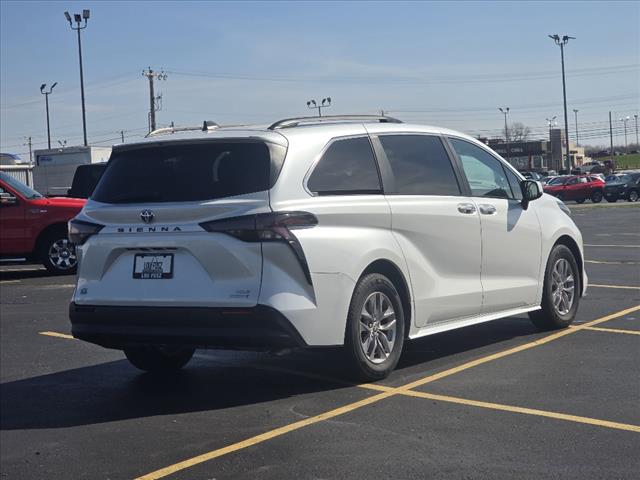 2023 Toyota Sienna XLE 7-Passenger