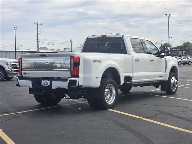 2024 Ford F-450 Super Duty Platinum
