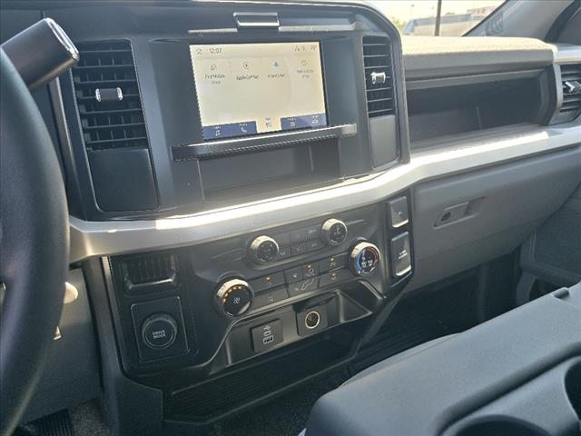 2025 Ford F-350 Super Duty XL