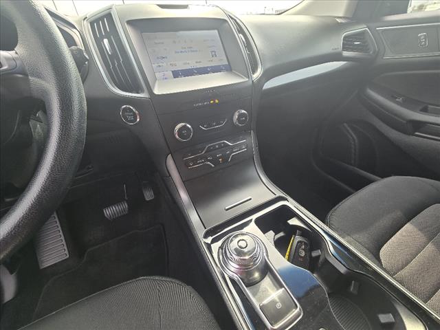 2020 Ford Edge SE