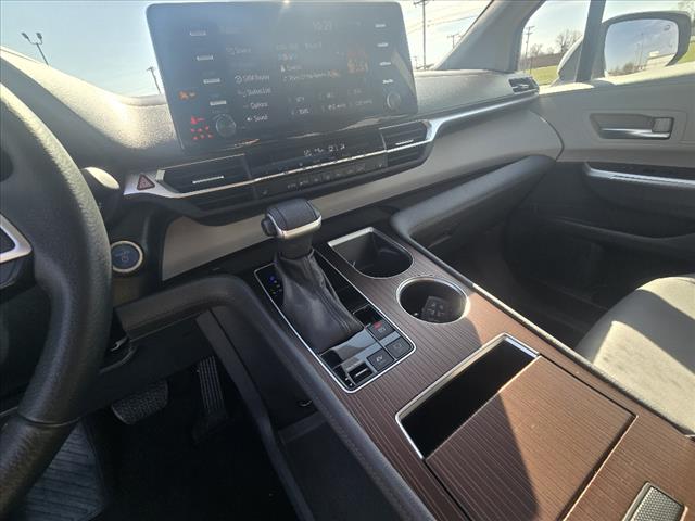 2023 Toyota Sienna XLE 7-Passenger