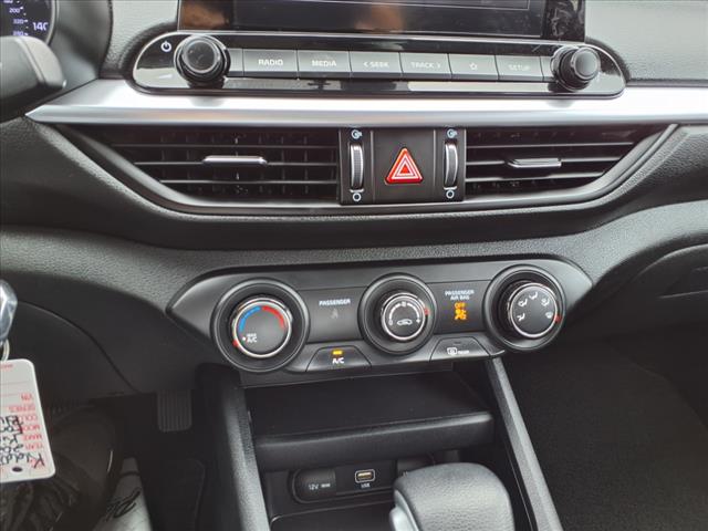2023 Kia Forte LX