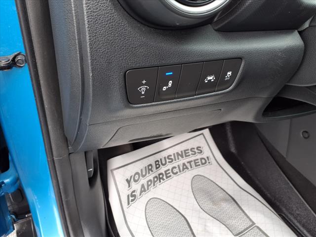 2021 Hyundai KONA SEL