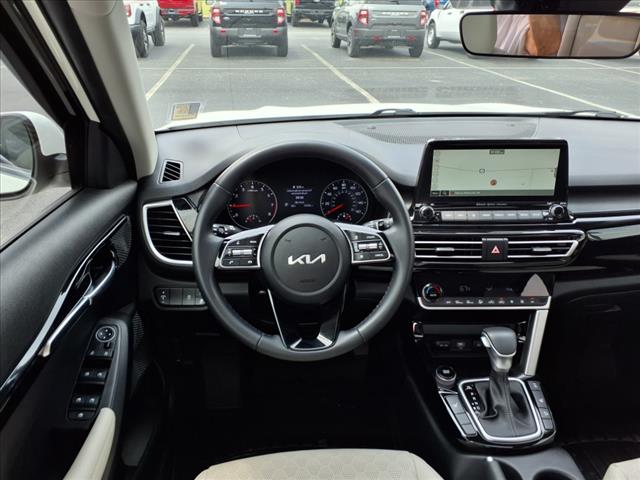 2023 Kia Seltos EX