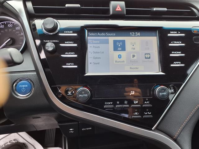 2018 Toyota Camry Hybrid LE