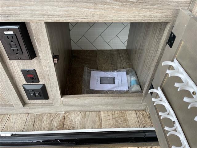 2024 Sunset Park RV, Sunray 109 Sport