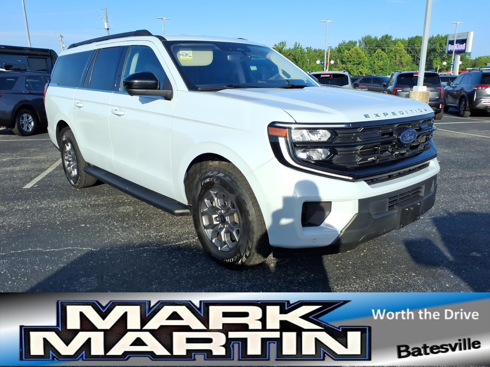 Oxford White 2025 Ford Expedition SUV / Crossover Four-Wheel Drive Automatic