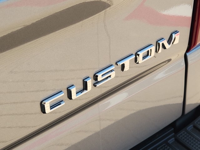 2025 Chevrolet Silverado 1500 Custom