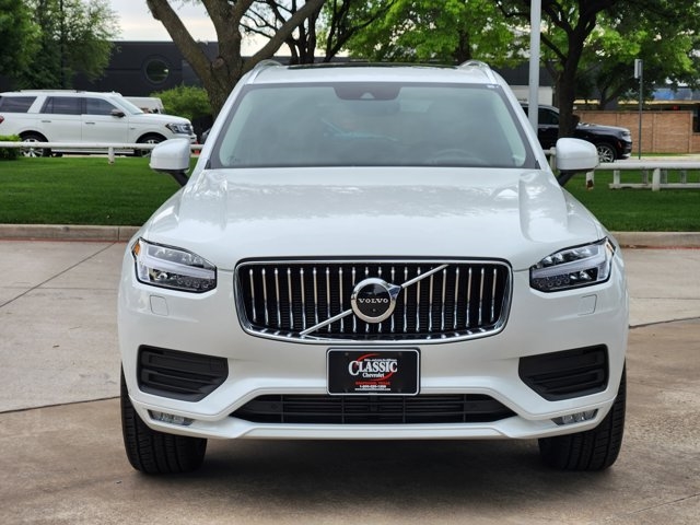 2022 Volvo XC90 T5 Momentum