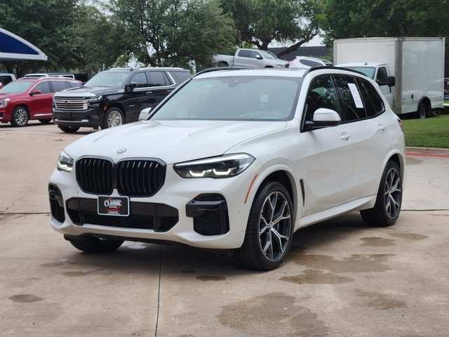 2022 BMW X5 M50i