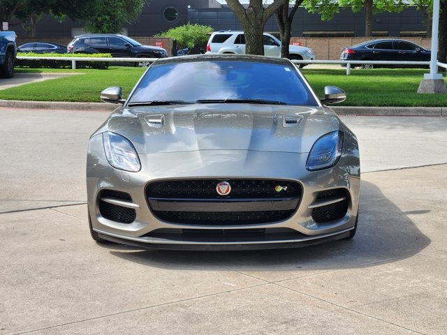 2019 Jaguar F-TYPE R