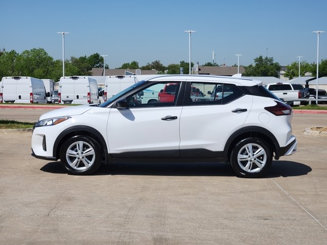 2024 Nissan Kicks S