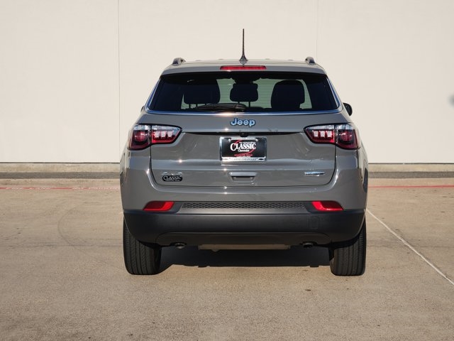 2023 Jeep Compass Latitude Lux