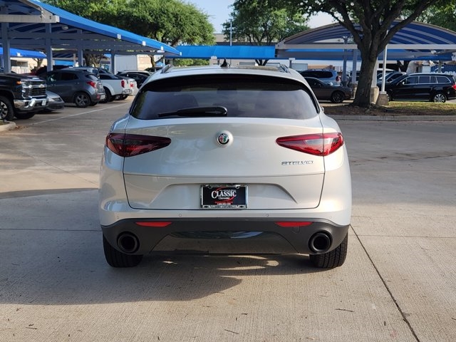 2022 Alfa Romeo Stelvio Sprint