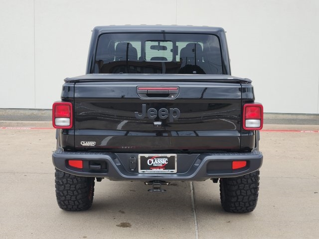 2024 Jeep Gladiator NightHawk