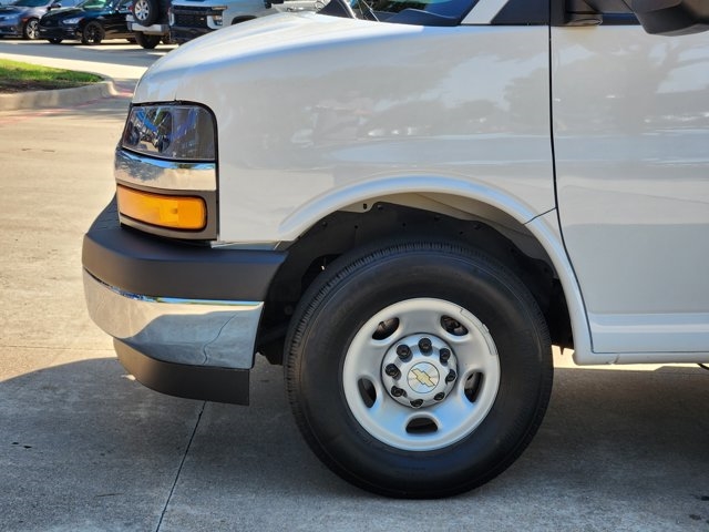 2023 Chevrolet Express 3500