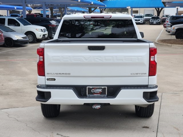 2024 Chevrolet Silverado 1500 Custom