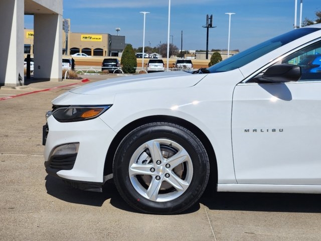 2022 Chevrolet Malibu LS