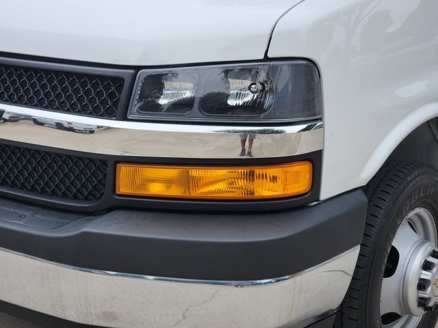 2023 Chevrolet Express 3500