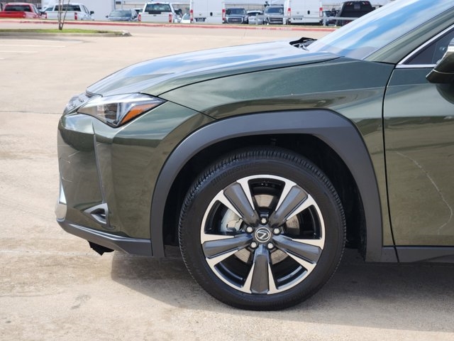 2025 Lexus UX 300h Premium