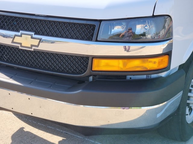 2023 Chevrolet Express 2500