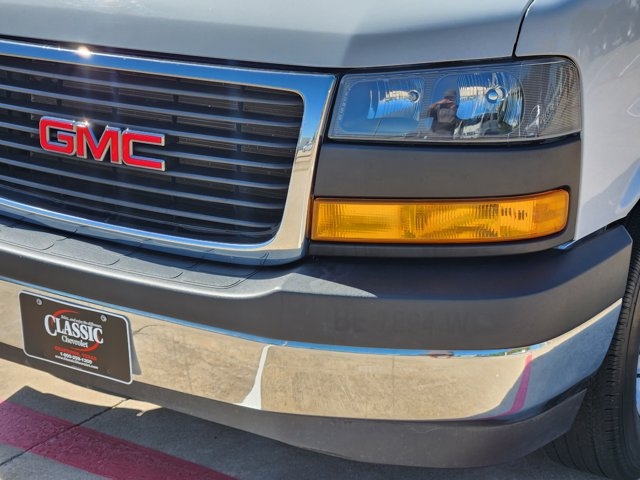 2023 GMC Savana 2500