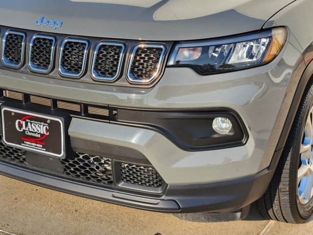 2023 Jeep Compass Latitude Lux