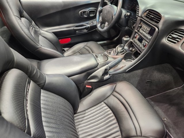 2004 Chevrolet Corvette 