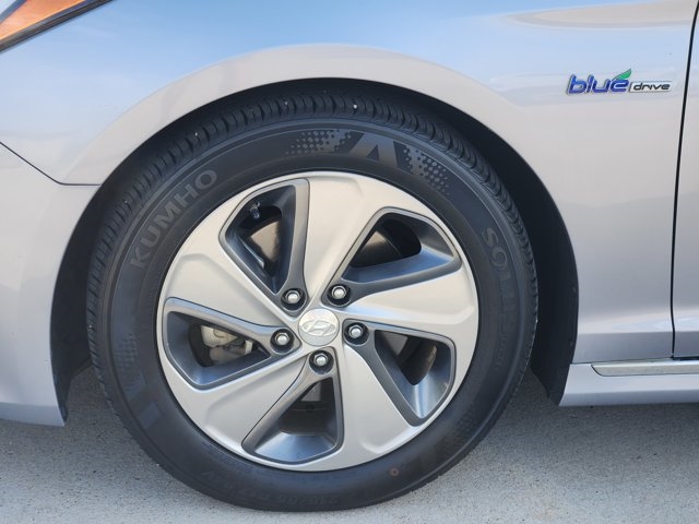 2017 Hyundai SONATA Hybrid Limited