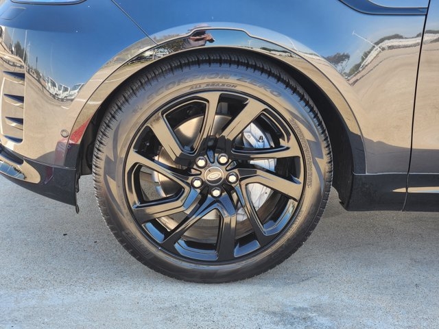 2024 Land Rover Discovery P300 Dynamic SE