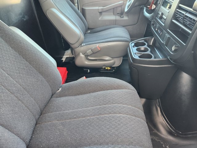 2023 GMC Savana 2500