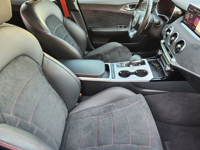 2023 Kia Stinger GT2