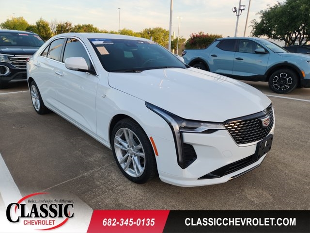 2024 Cadillac CT4 Luxury