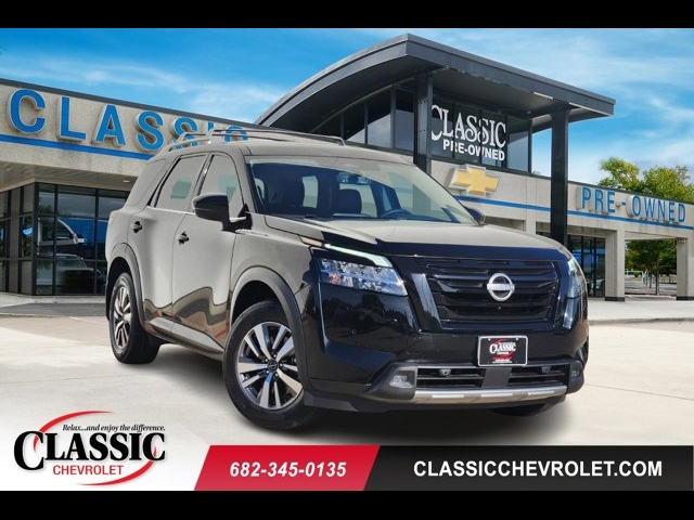 2023 Nissan Pathfinder SL