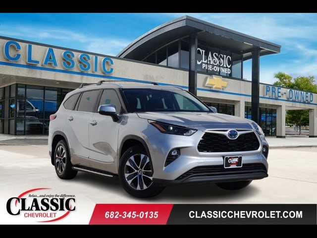 2023 Toyota Highlander Hybrid XLE