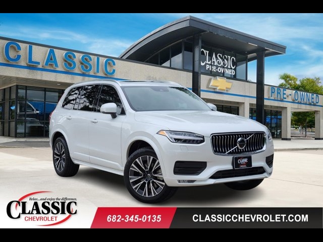 2022 Volvo XC90 T5 Momentum