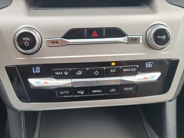 2021 Ford Explorer Base