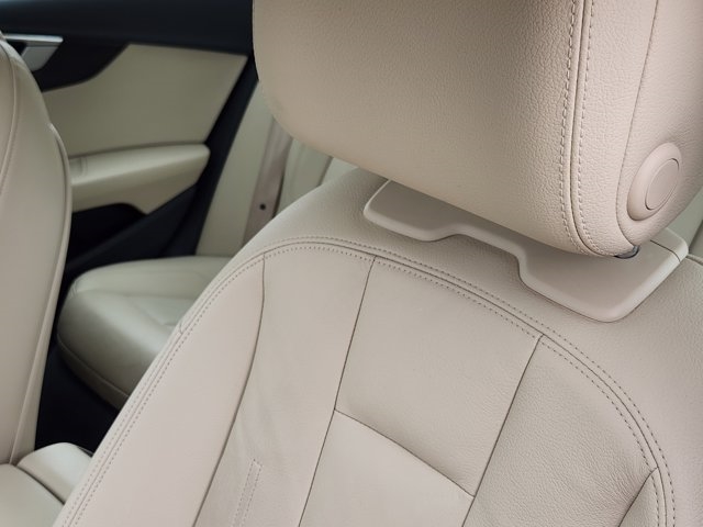 2019 Audi A4 Titanium 40 TFSI