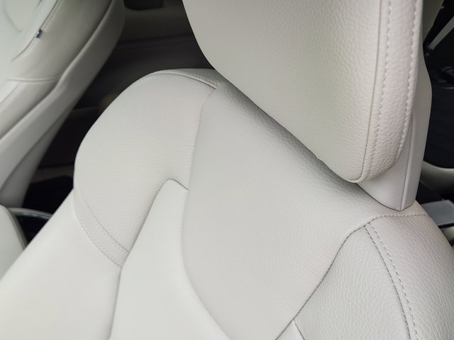 2022 Volvo XC90 T5 Momentum