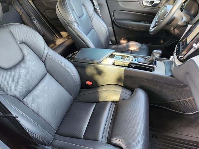 2020 Volvo XC60 T5 Inscription