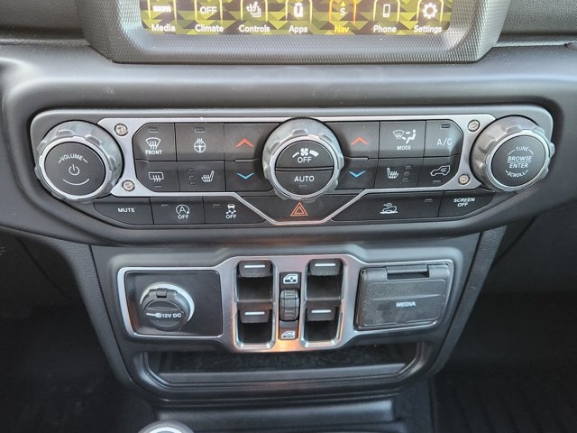2022 Jeep Gladiator Overland