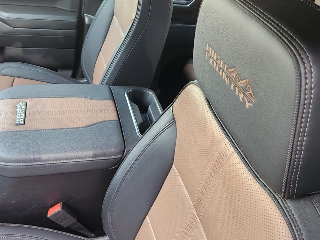 2024 Chevrolet Silverado 3500HD High Country