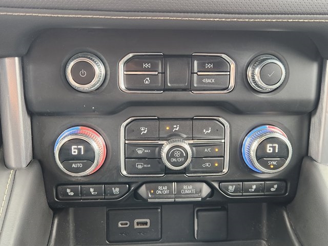 2023 GMC Yukon SLT