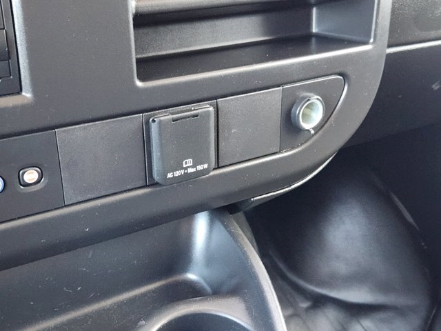 2023 GMC Savana 2500